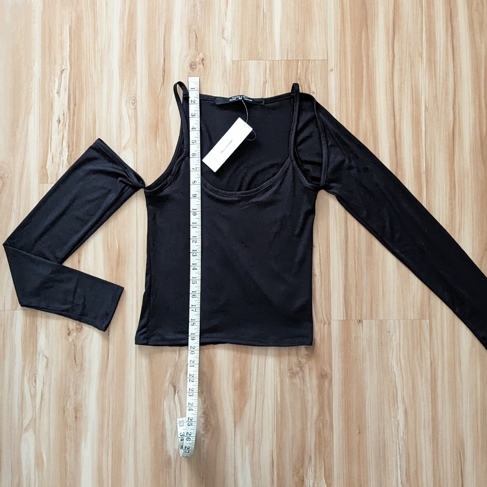 Silence+ Noise Dawn Asymmetrical Cold-Shoulder Top - Picture 3 of 9